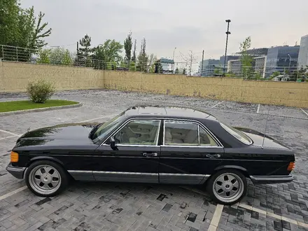 Mercedes-Benz S 500 1982 года за 14 800 000 тг. в Алматы – фото 9