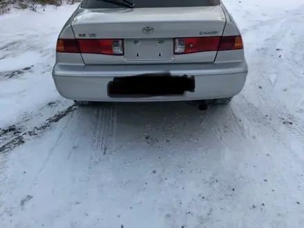 Toyota Camry 1999 года за 1 370 000 тг. в Атырау – фото 3