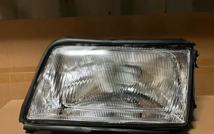 Фара audi c 4 за 9 000 тг. в Алматы