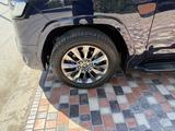 Toyota Land Cruiser 2022 года за 41 000 000 тг. в Кызылорда – фото 4