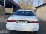 Toyota Camry 1999 годаүшін3 000 000 тг. в Алматы – фото 3