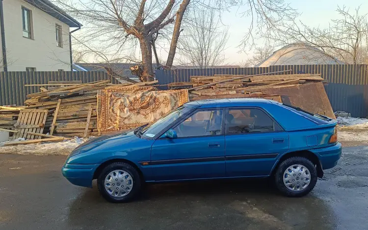 Mazda 323 1992 годаfor1 000 000 тг. в Алматы