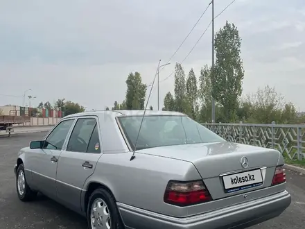 Mercedes-Benz E 280 1994 года за 4 000 000 тг. в Шымкент – фото 8