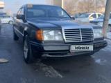 Mercedes-Benz E 230 1992 года за 1 900 000 тг. в Алматы – фото 2