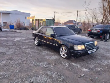 Mercedes-Benz E 320 1995 года за 3 200 000 тг. в Талдыкорган – фото 2