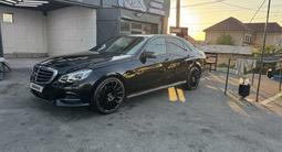 Mercedes-Benz E 200 2014 года за 9 000 000 тг. в Шымкент – фото 2