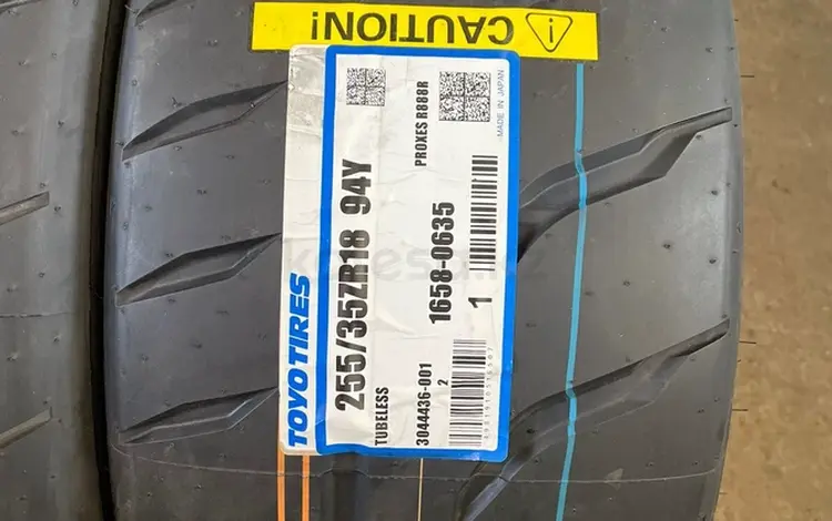 Япония Полуслик Toyo R888R 265/35 R18 за 115 000 тг. в Алматы