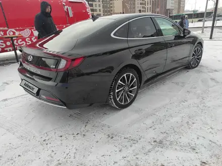 Hyundai Sonata 2020 года за 11 700 000 тг. в Астана – фото 4