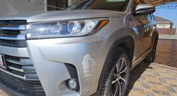 Toyota Highlander 2019 года за 14 000 000 тг. в Атырау – фото 3