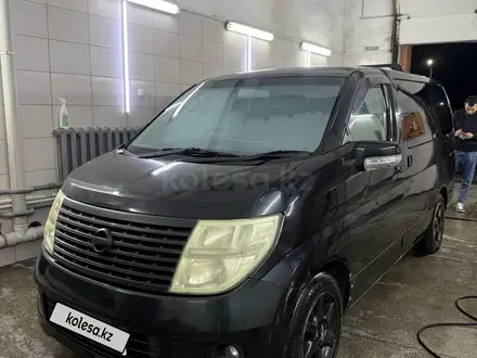 Nissan Elgrand 2004 года за 4 500 000 тг. в Караганда – фото 2