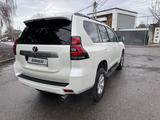 Toyota Land Cruiser Prado 2023 года за 32 000 000 тг. в Алматы – фото 4