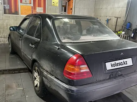 Mercedes-Benz C 180 1994 года за 1 600 000 тг. в Астана – фото 12