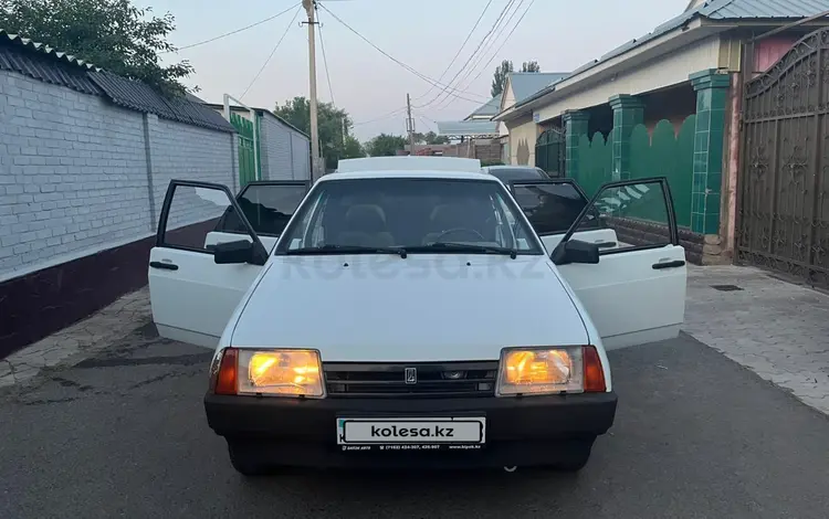 ВАЗ (Lada) 21099 1999 годаүшін1 100 000 тг. в Тараз