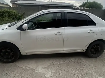 Toyota Yaris 2007 года за 2 850 000 тг. в Алматы – фото 2