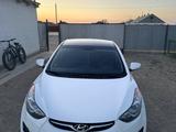 Hyundai Elantra 2014 года за 3 200 000 тг. в Атырау – фото 2