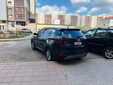 Hyundai Santa Fe 2017 годаүшін7 100 000 тг. в Караганда – фото 3