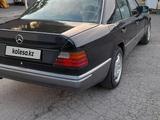 Mercedes-Benz E 300 1993 года за 1 300 000 тг. в Алматы – фото 2