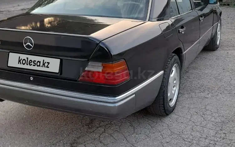 Mercedes-Benz E 300 1993 годаүшін1 500 000 тг. в Алматы