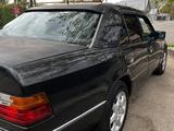 Mercedes-Benz E 300 1992 года за 1 100 000 тг. в Алматы – фото 4