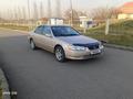 Toyota Camry 2000 годаfor3 550 000 тг. в Алматы – фото 3