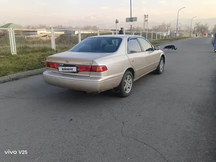 Toyota Camry 2000 года за 3 550 000 тг. в Алматы – фото 4