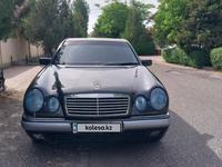 Mercedes-Benz E 230 1996 годаүшін1 800 000 тг. в Шымкент