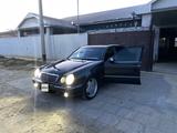 Mercedes-Benz E 320 2001 годаfor4 700 000 тг. в Жанаозен