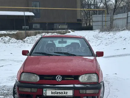 Volkswagen Golf 1995 года за 750 000 тг. в Шымкент