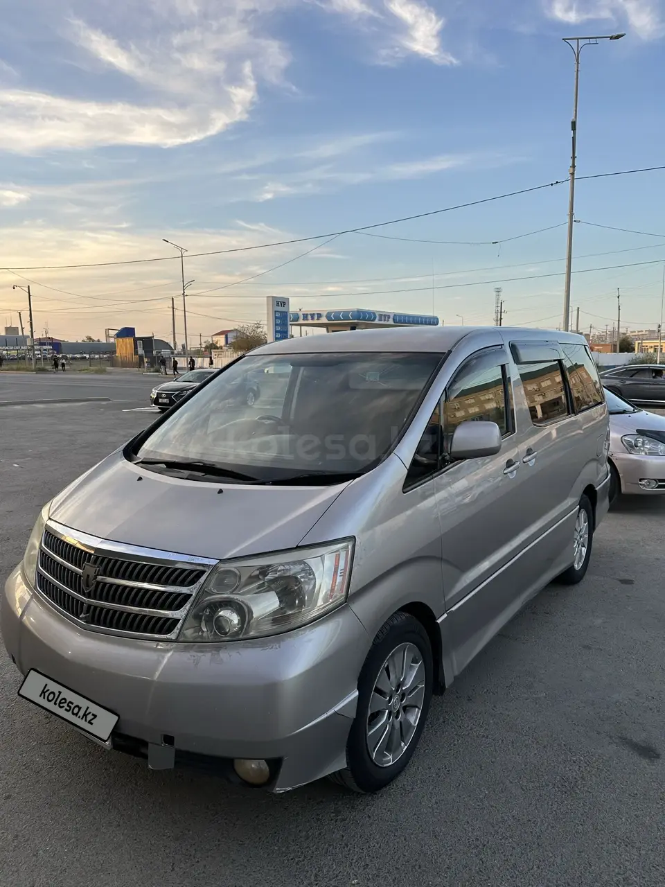 Toyota Alphard, 2005