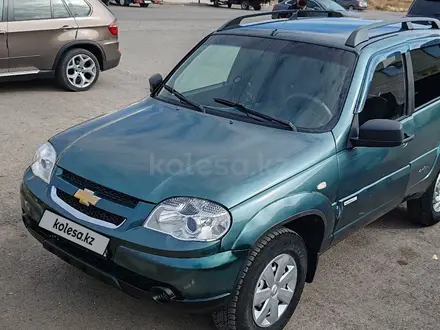 Chevrolet Niva 2013 года за 3 500 000 тг. в Караганда – фото 2