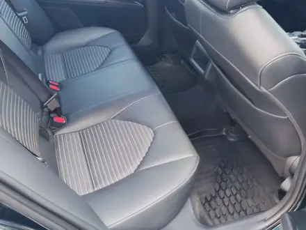 Toyota Camry 2020 года за 14 500 000 тг. в Уральск – фото 6