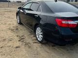 Toyota Camry 2013 года за 4 900 000 тг. в Атырау – фото 4