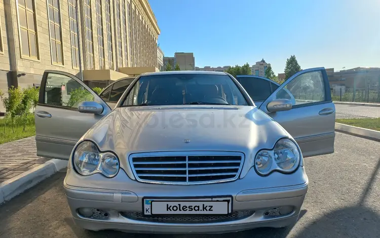Mercedes-Benz C 180 2002 годаүшін4 000 000 тг. в Уральск