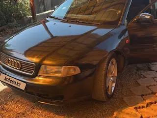 Audi A4, 1996