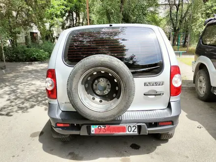 Chevrolet Niva 2012 года за 2 600 000 тг. в Алматы – фото 4