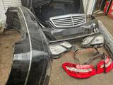 Передняя часть фары бампера капот на Mercedes Benz 212 за 150 000 тг. в Алматы – фото 4