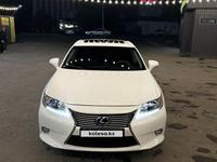 Lexus ES 300h 2014 годаfor11 350 000 тг. в Алматы