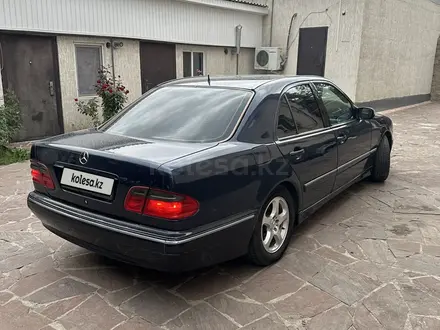 Mercedes-Benz E 320 2000 года за 4 200 000 тг. в Алматы – фото 3