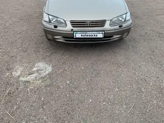 Toyota Camry, 1997