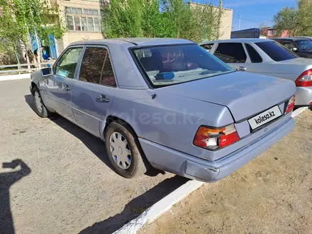 Mercedes-Benz E 200 1991 года за 900 000 тг. в Кызылорда – фото 3