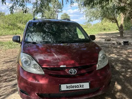 Toyota Sienna 2008 года за 6 200 000 тг. в Атырау