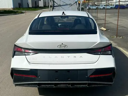 Hyundai Elantra 2024 года за 9 800 000 тг. в Актобе – фото 3