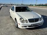 Mercedes-Benz E 500 2002 года за 4 990 000 тг. в Актау – фото 2