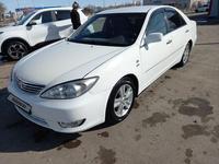 Toyota Camry 2004 года за 3 500 000 тг. в Актобе