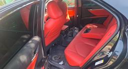Toyota Camry 2020 года за 1 500 000 тг. в Алматы – фото 2