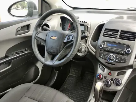 Chevrolet Aveo 2014 года за 4 290 000 тг. в Актау – фото 7