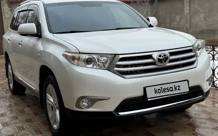 Toyota Highlander 2011 годаfor14 200 000 тг. в Шымкент