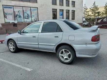 Mitsubishi Carisma 1999 года за 1 350 000 тг. в Алматы – фото 3