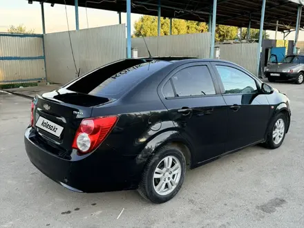 Chevrolet Aveo 2014 года за 2 800 000 тг. в Тараз – фото 4