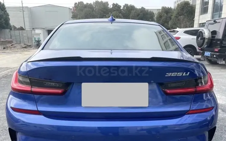 Задний диффузор на BMW G20 за 50 000 тг. в Астана